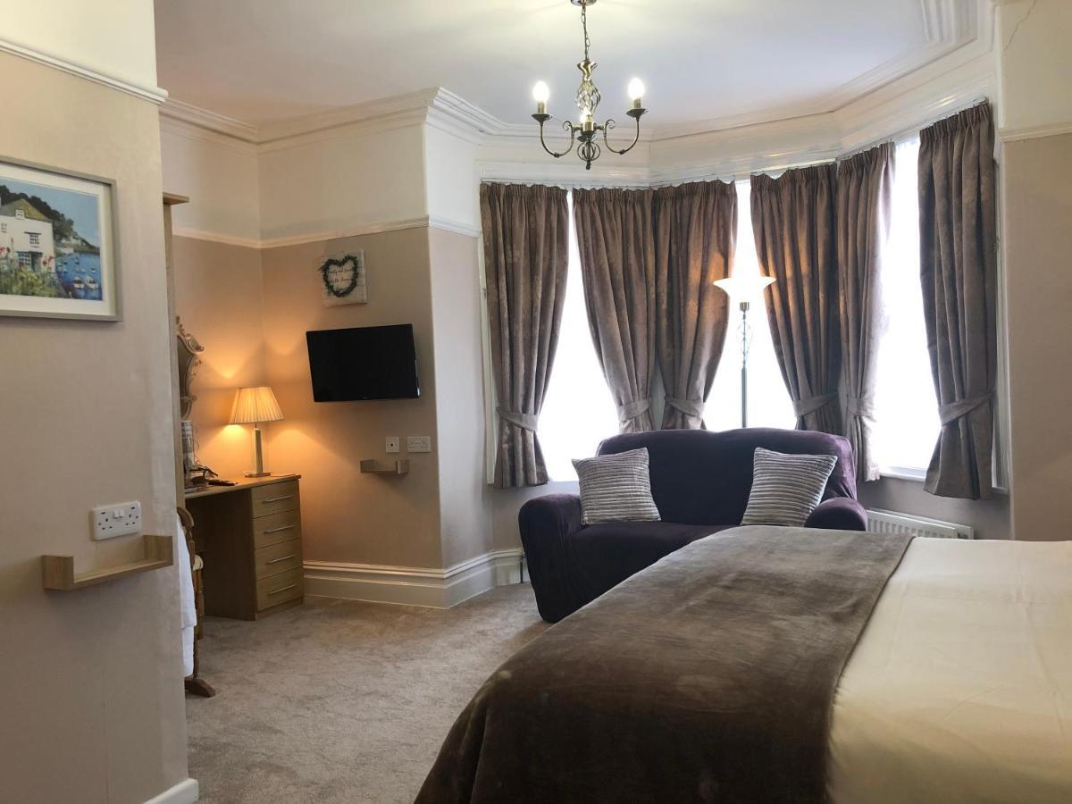 Luxury King or Twin room,1105942116:JPEG